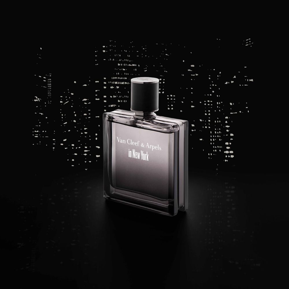 Fancy Perfume Bottle Graphic · Creative Fabrica